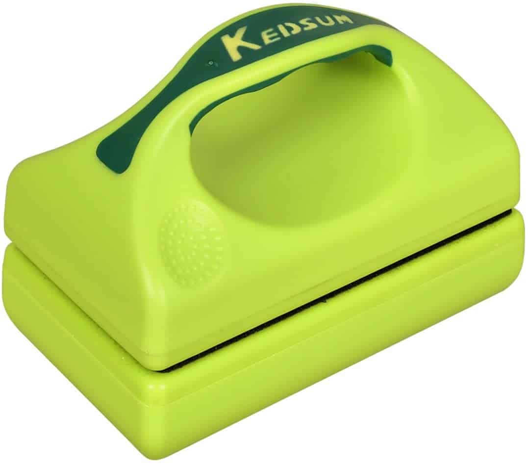 Top 5 Best Aquarium Cleaners [Reviews & Buyer’s Guide]